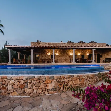 & Paissa D'en Bernat Cala Tarida (Ibiza)