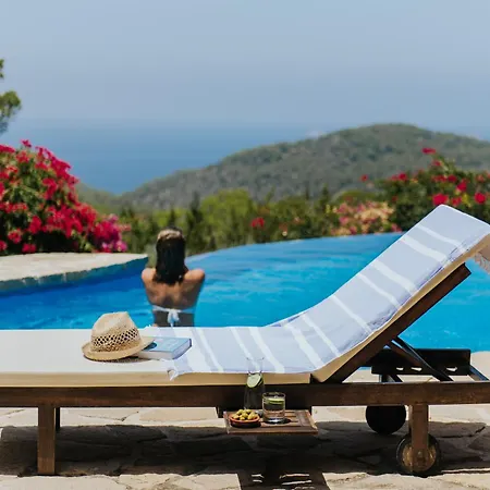 & Paissa D'en Bernat Cala Tarida (Ibiza)
