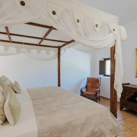 & Paissa D'en Bernat Bed & Breakfast *